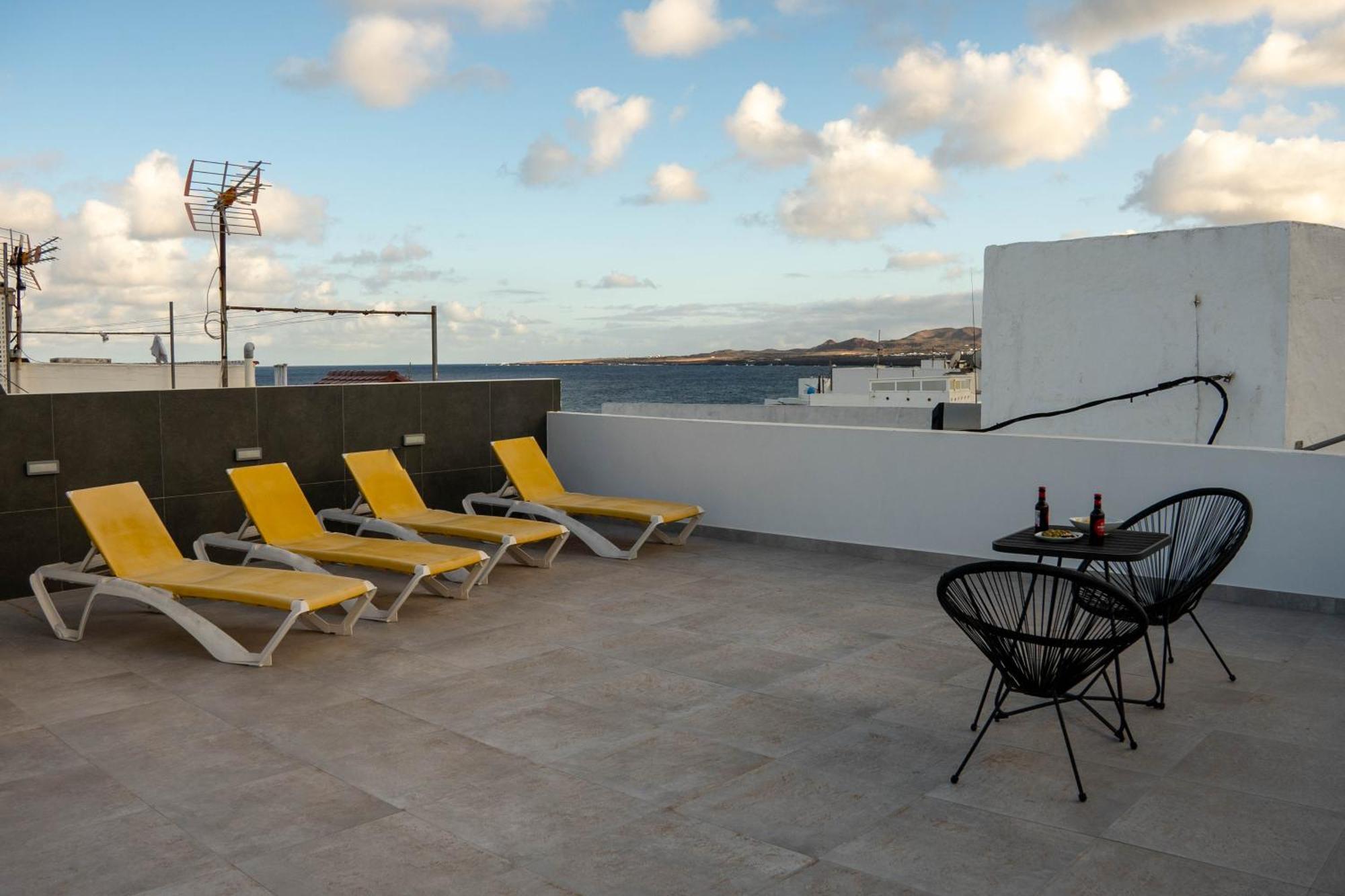 Kiposhi Beach Apartments Punta Mujeres Haría Exterior photo
